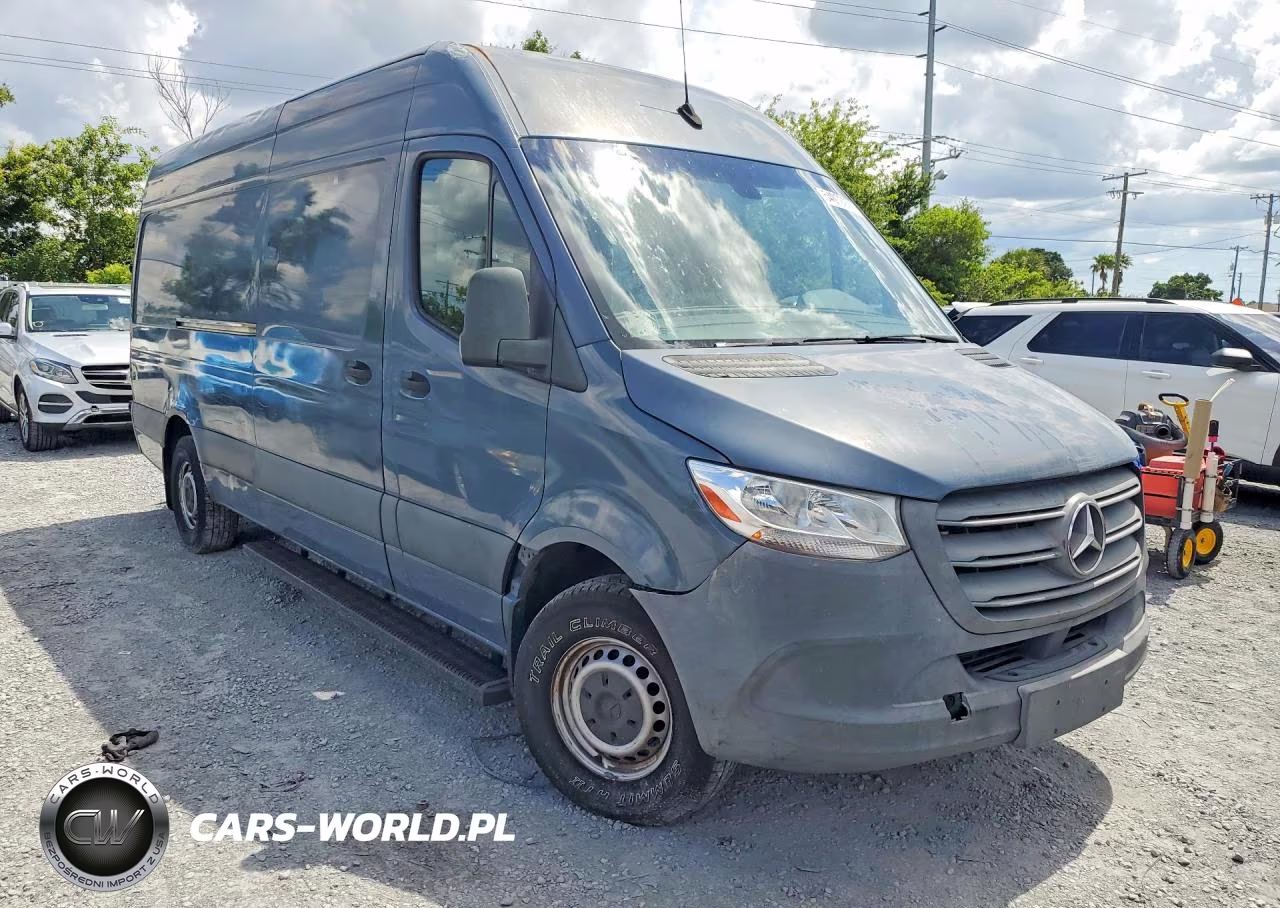 2019 Mercedes Benz Sprinter 2500 Delivery Van VIN:WD4PF1CD3KP151609 - 4