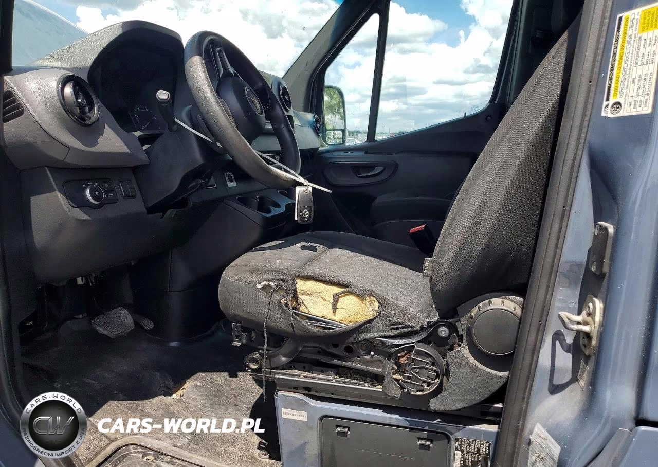 2019 Mercedes Benz Sprinter 2500 Delivery Van VIN:WD4PF1CD3KP151609 - 7