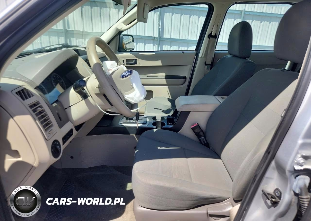 2011 Ford Escape Xls VIN:1FMCU0C72BKC40440 - 7