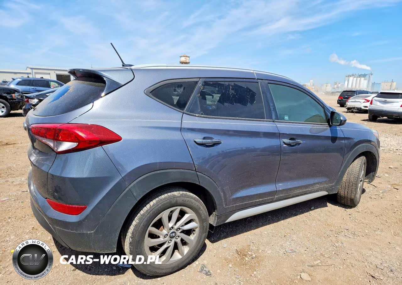 2017 Hyundai Tucson Se VIN:KM8J33A41HU596234 - 3