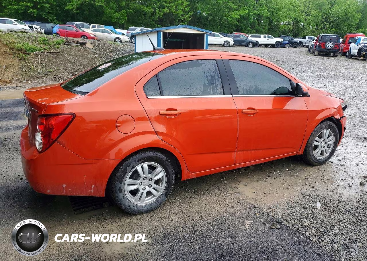 2013 Chevrolet Sonic Lt VIN:1G1JD5SG6D4148726 - 3