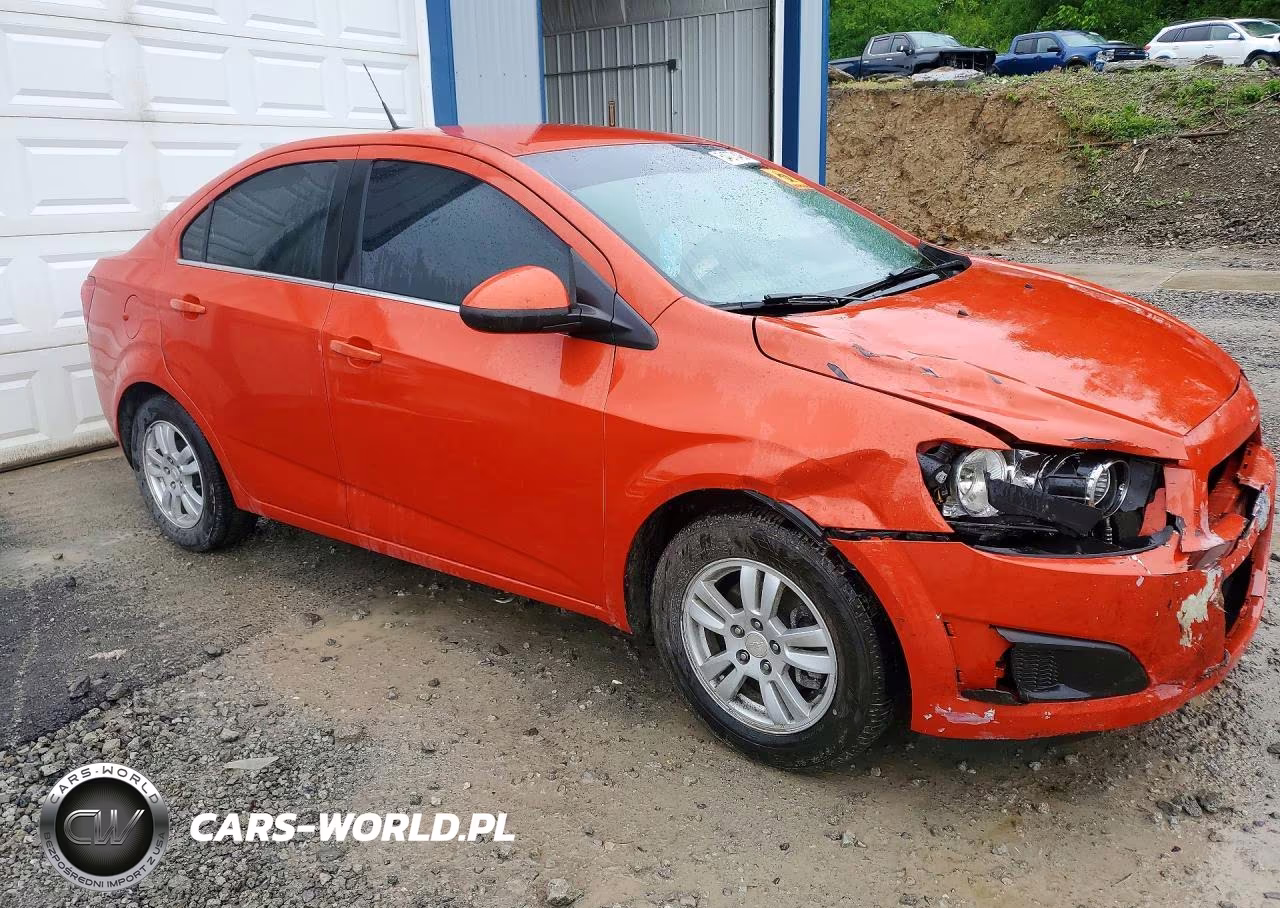 2013 Chevrolet Sonic Lt VIN:1G1JD5SG6D4148726 - 4