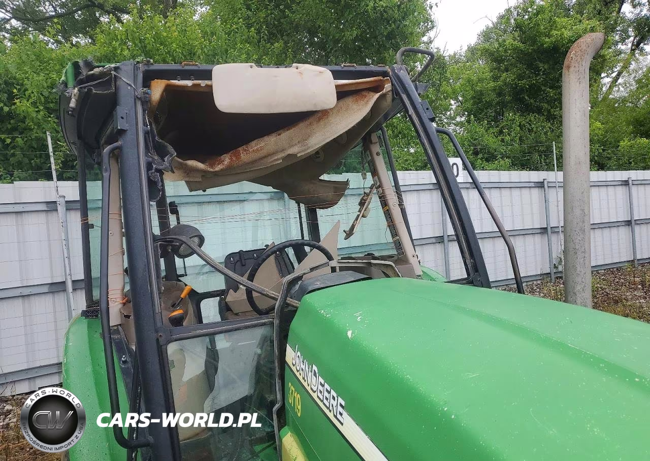 2005 John Deere Commercial VIN:LV5225P123228 - 9