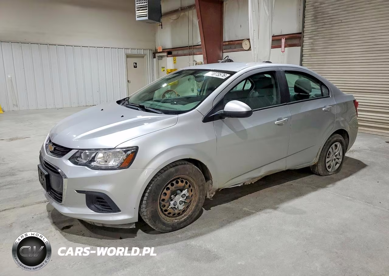 2017 Chevrolet Sonic Ls – zdjęcie 1 z 12