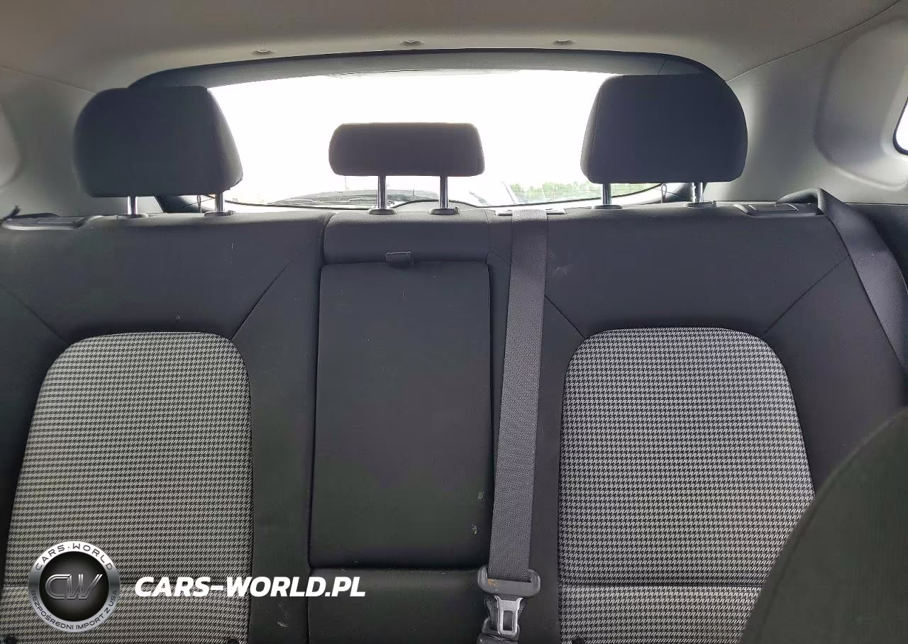 2020 Hyundai Kona Se VIN:KM8K1CAA4LU575869 - 10