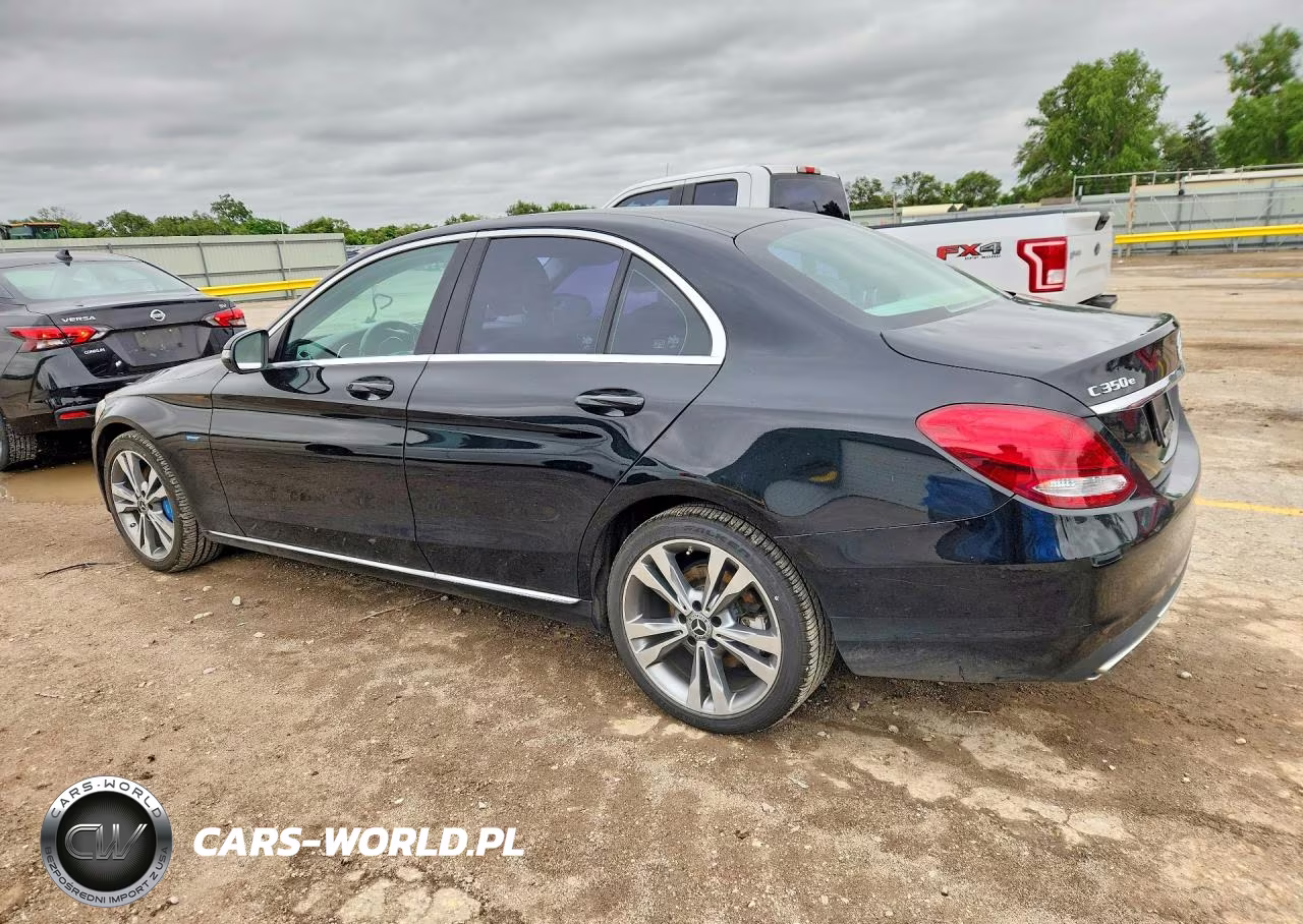 2017 Mercedes-Benz C 350E VIN:55SWF4HB8HU224036 - 2