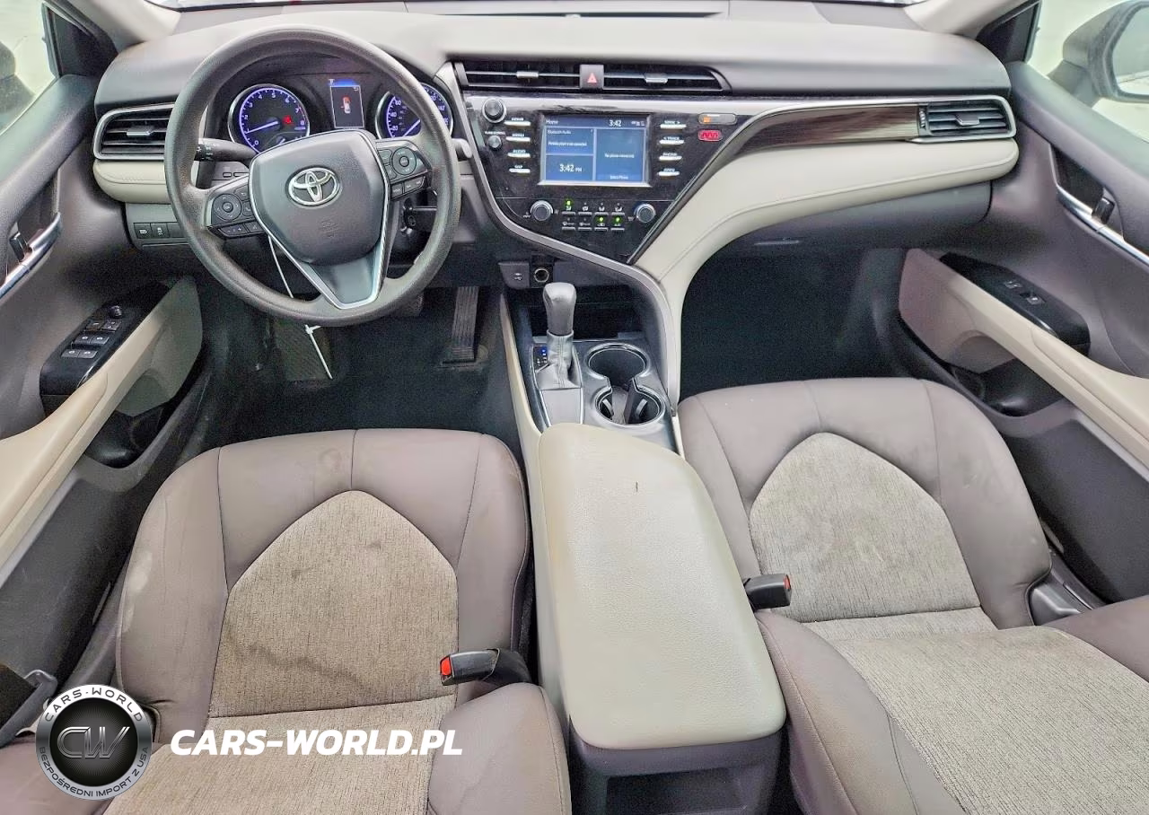2019 Toyota Camry Le VIN:4T1B11HK7KU203279 - 8