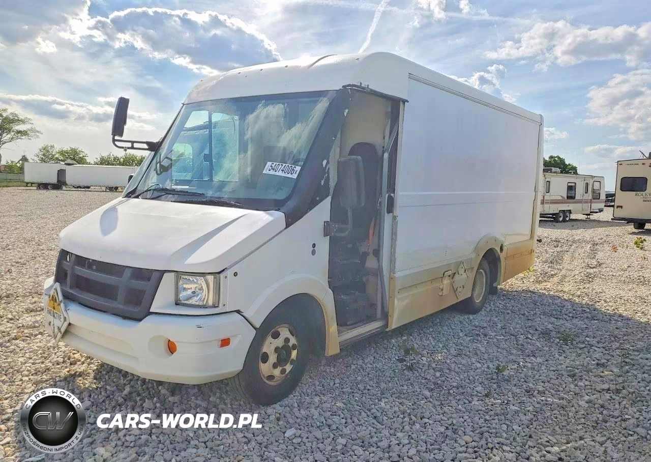 2017 Isuzu Reach Delivery Van – zdjęcie 1 z 13