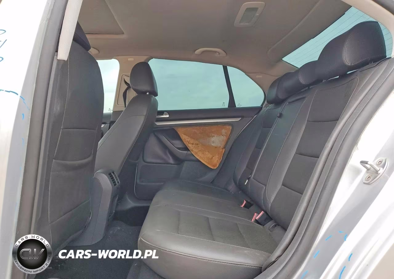 2007 Volkswagen Jetta Wolfsburg VIN:3VWEF71K67M184152 - 10