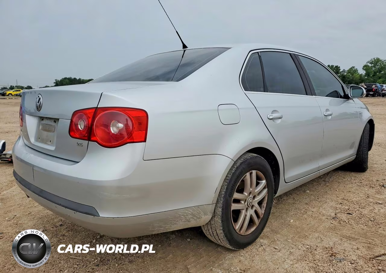 2007 Volkswagen Jetta Wolfsburg VIN:3VWEF71K67M184152 - 3