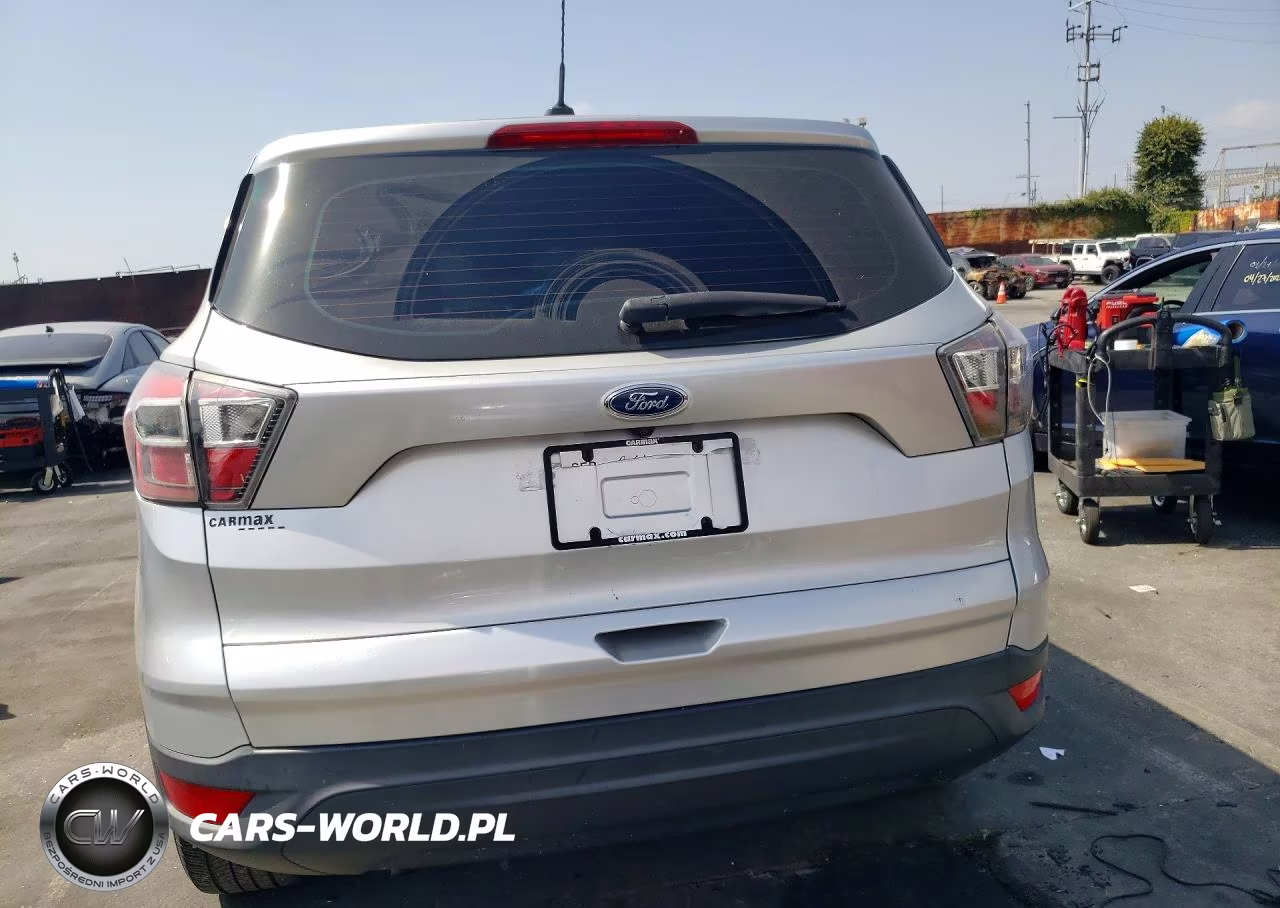 2017 Ford Escape S VIN:1FMCU0F77HUB44862 - 6