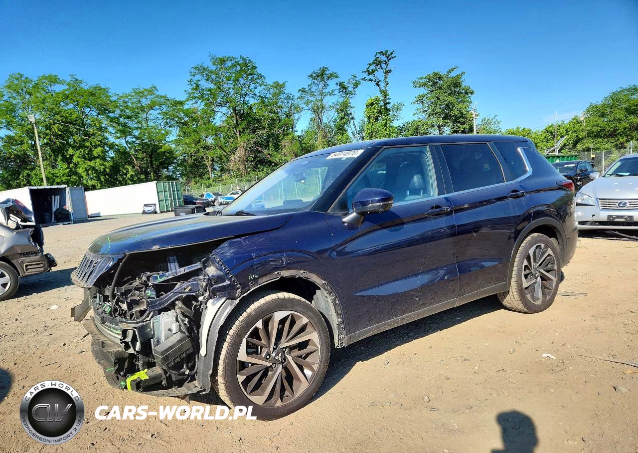 2022 Mitsubishi Outlander Se – zdjęcie 1 z 13