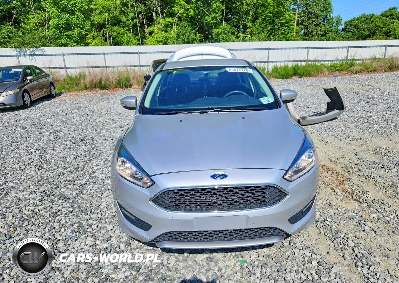 2015 Ford Focus Se VIN:1FADP3F26FL291690 - 5