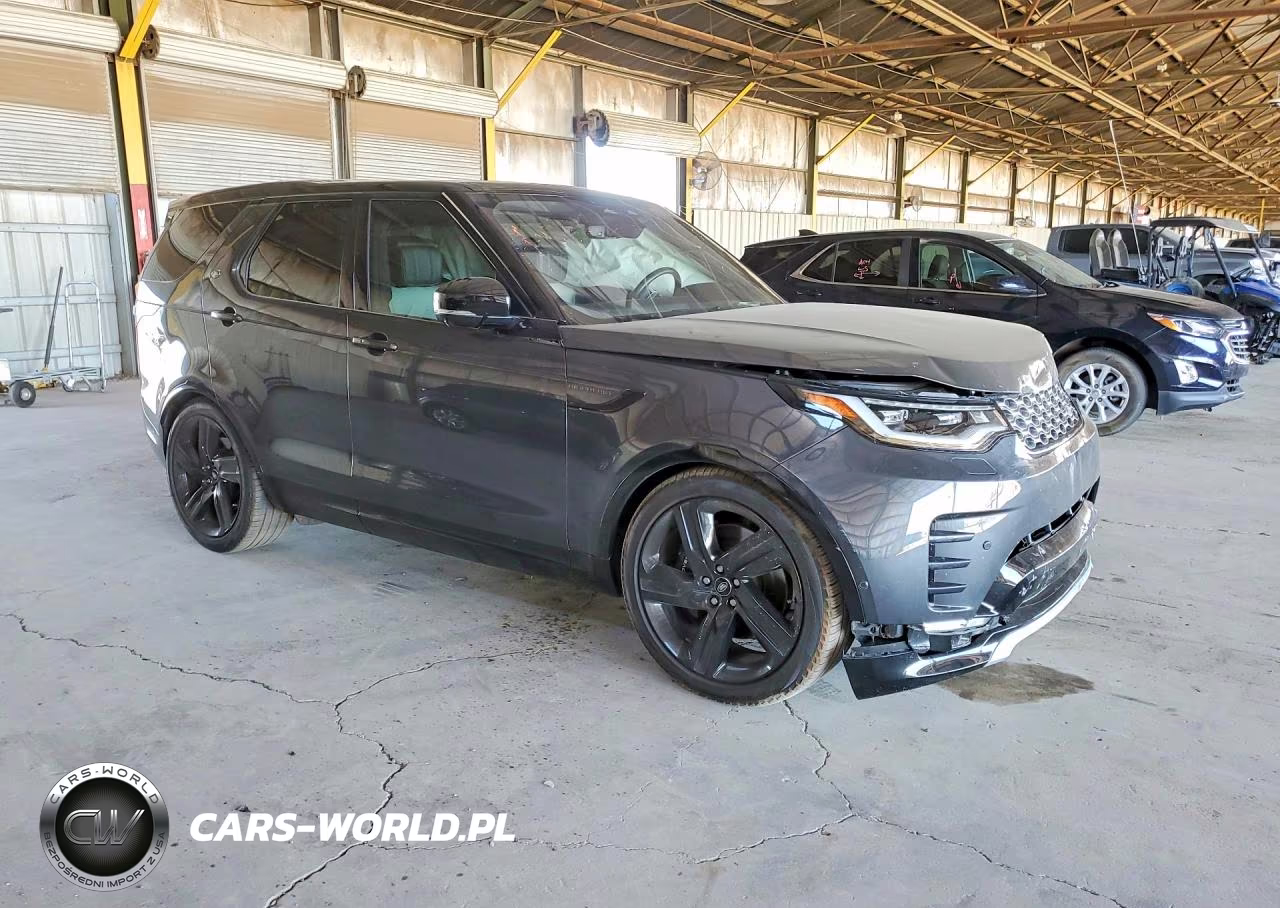 2023 Land Rover Discovery Metropolitan Edition VIN:SALRW4EUXP2478524 - 4