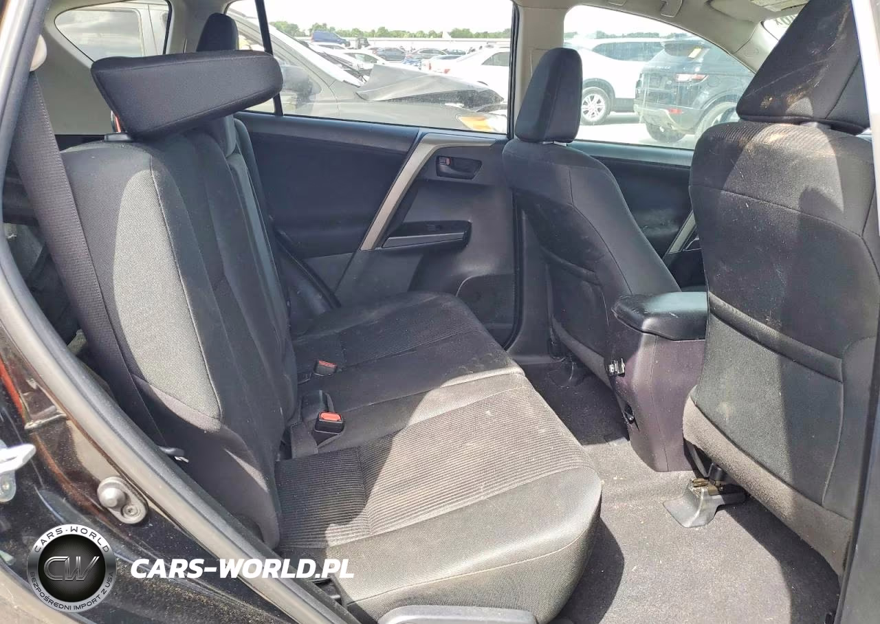 2018 Toyota Rav4 Le VIN:2T3ZFREV2JW495121 - 11