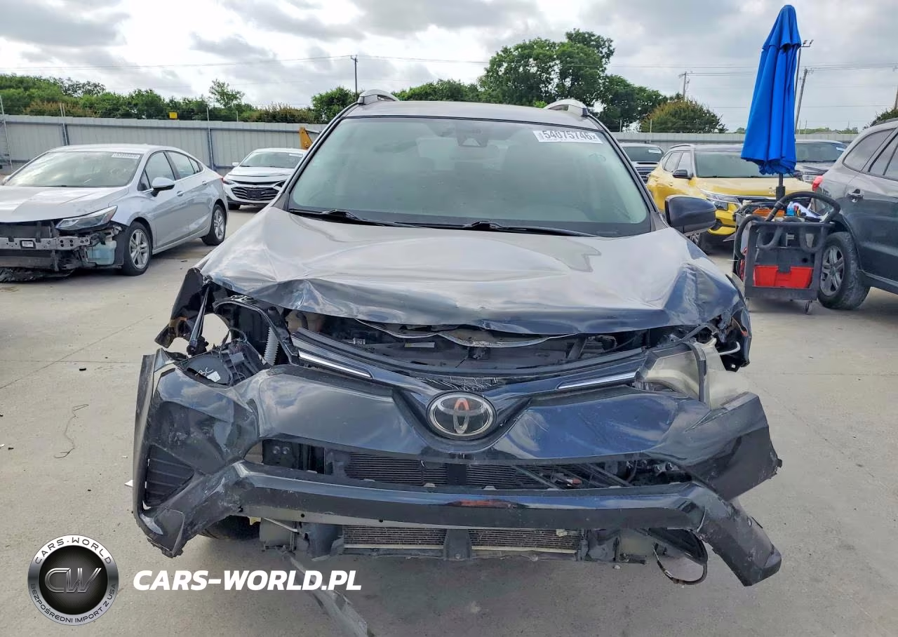2018 Toyota Rav4 Le VIN:2T3ZFREV2JW495121 - 5