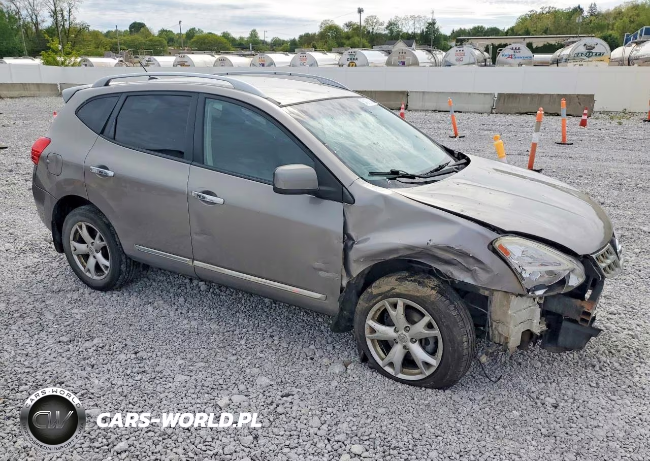 2011 Nissan Rogue S VIN:JN8AS5MV9BW266770 - 4