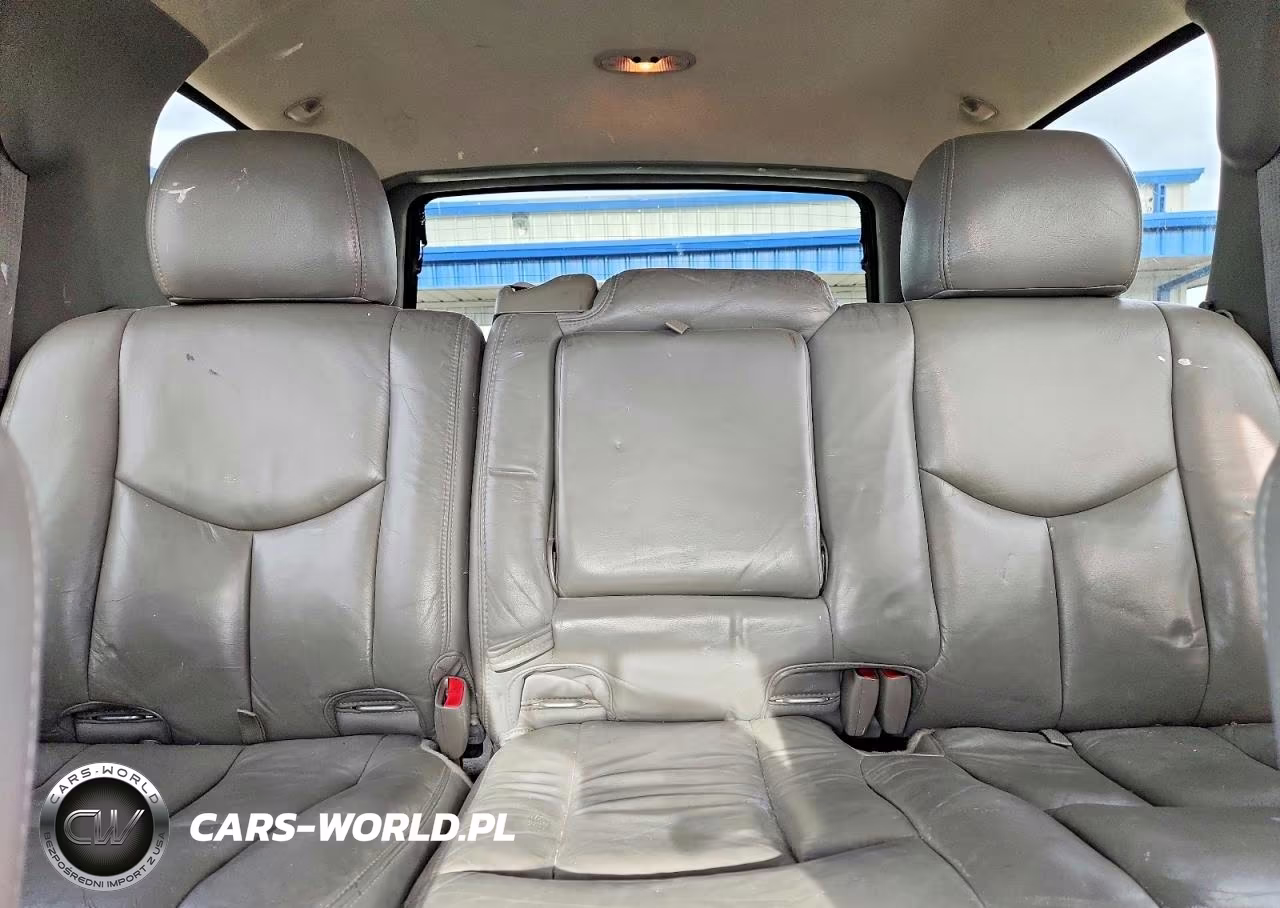 2004 Chevrolet Tahoe K1500 VIN:1GNEK13T54J235058 - 10