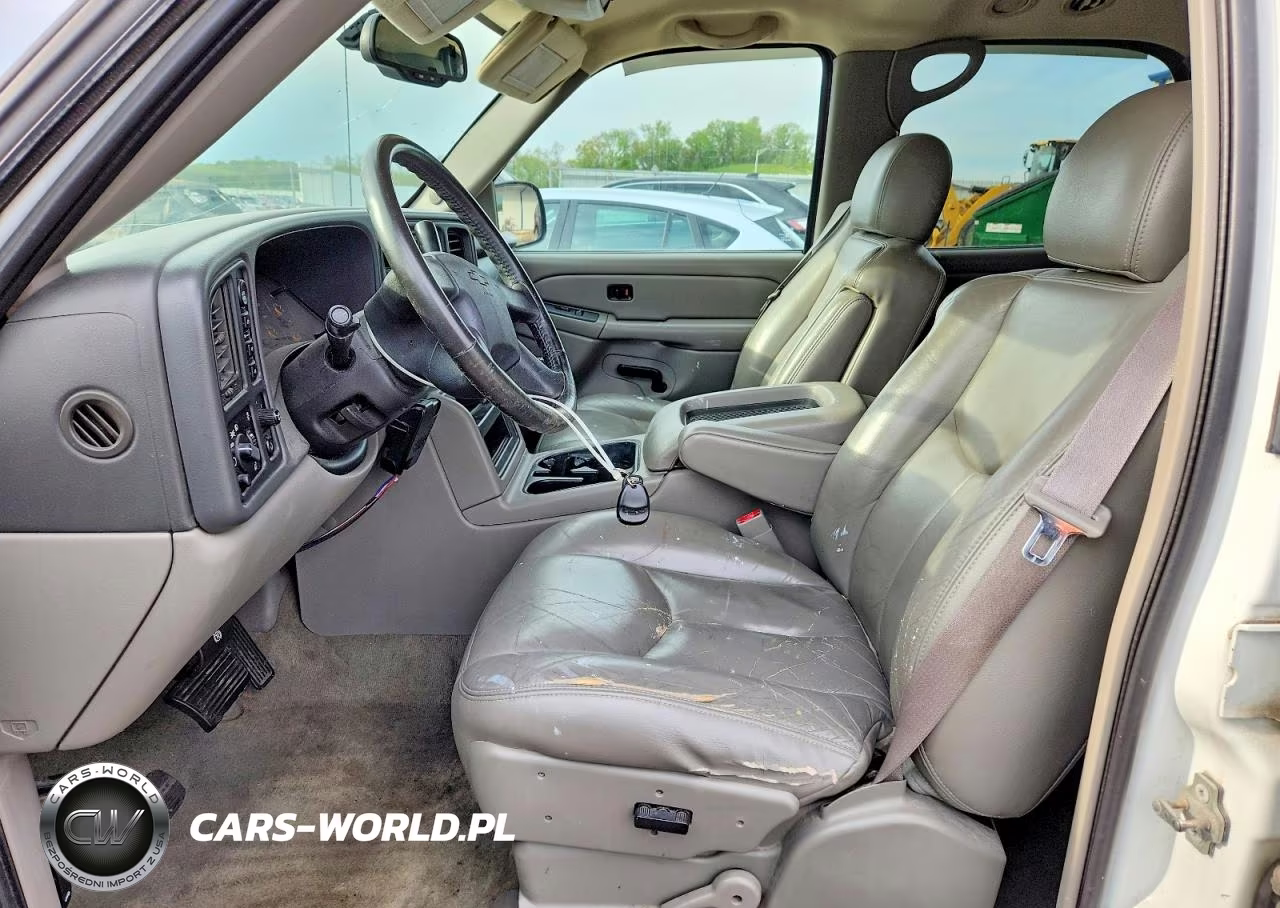 2004 Chevrolet Tahoe K1500 VIN:1GNEK13T54J235058 - 7