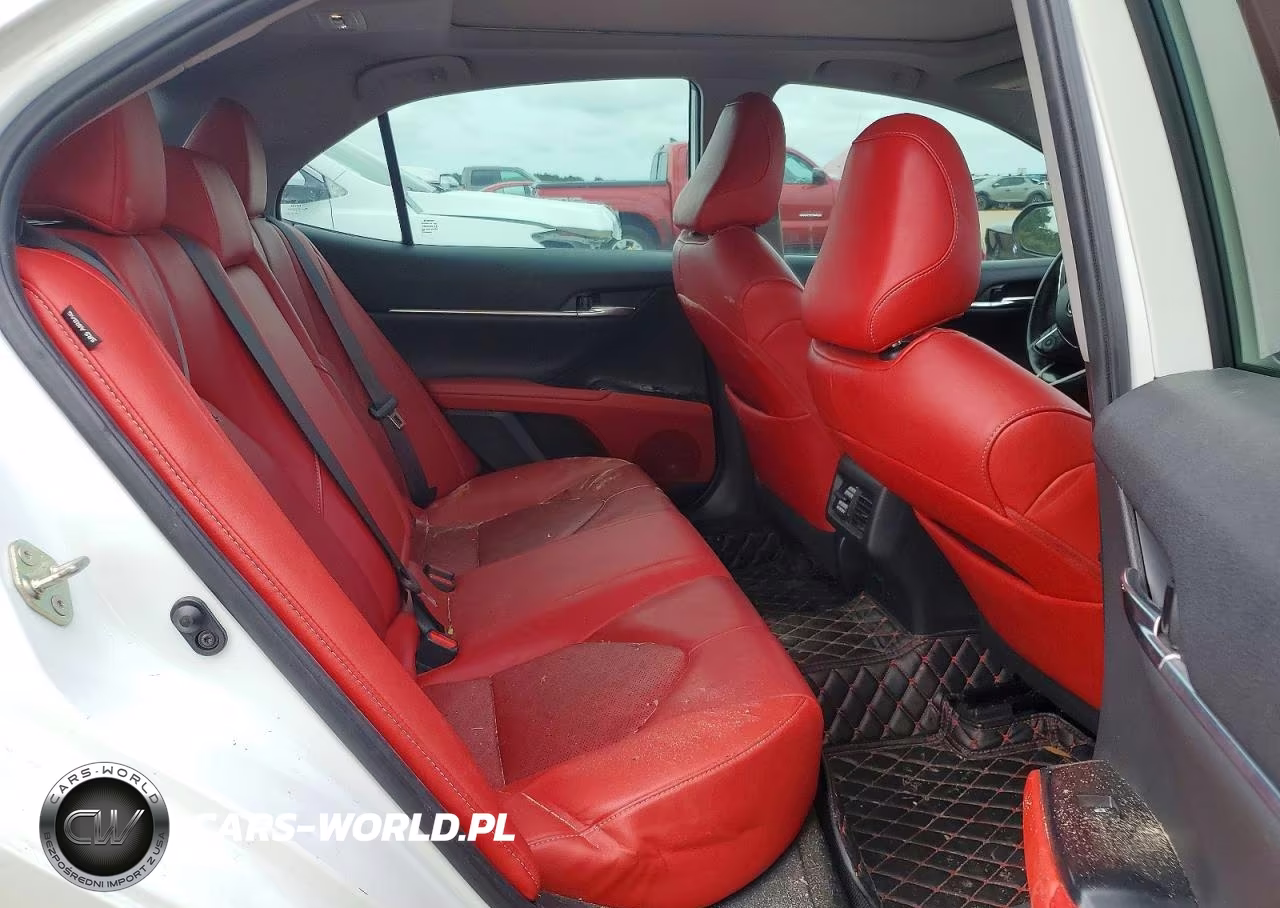 2020 Toyota Camry Xse VIN:4T1K61AK0LU331568 - 10