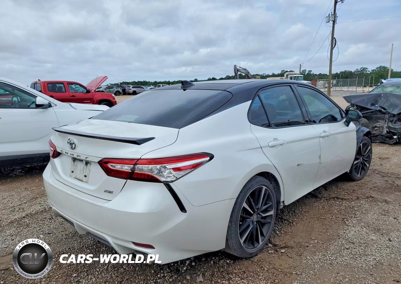 2020 Toyota Camry Xse VIN:4T1K61AK0LU331568 - 3