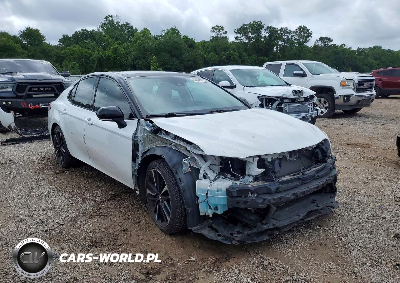 2020 Toyota Camry Xse VIN:4T1K61AK0LU331568 - 4