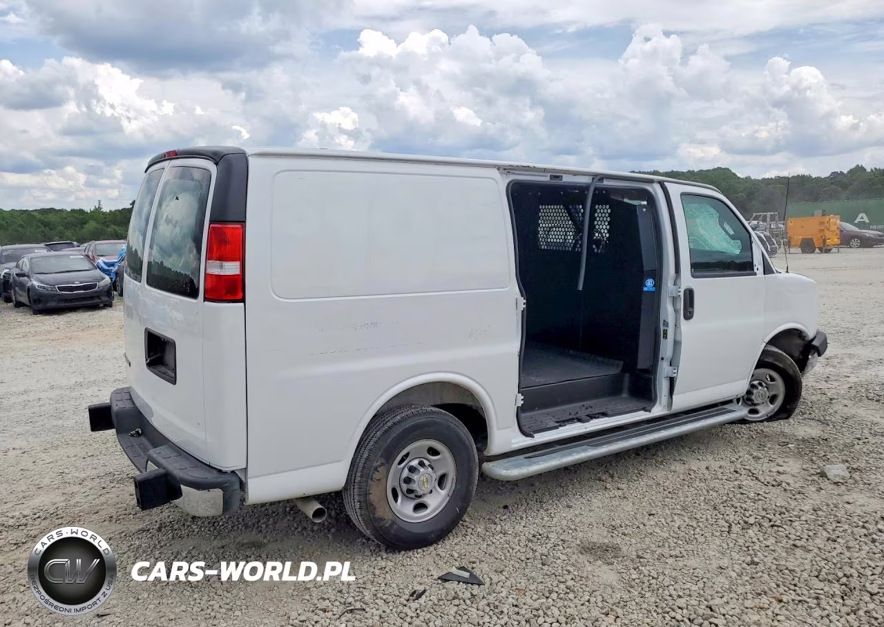 2025 Chevrolet Express G2500 VIN:1GCWGAFP9S1259955 - 3