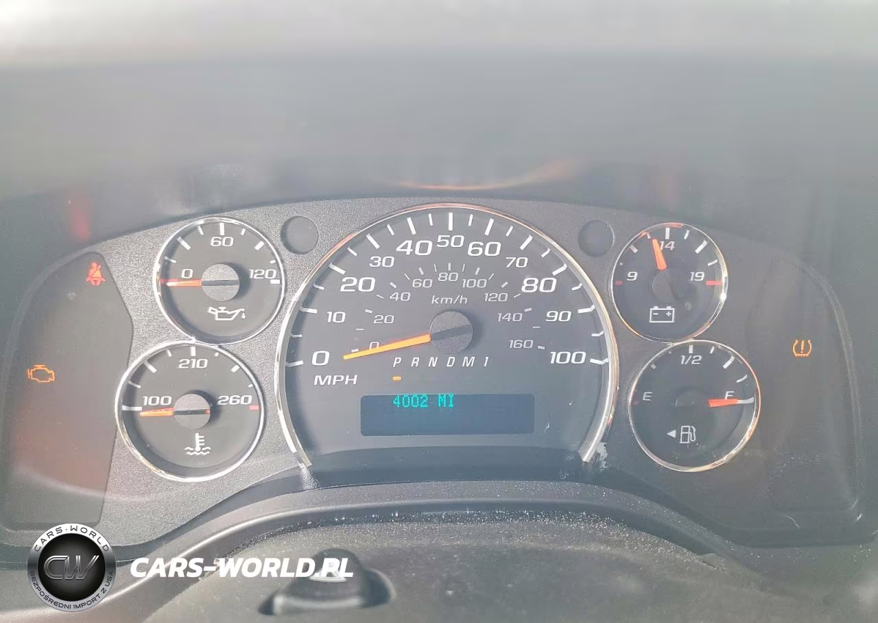 2025 Chevrolet Express G2500 VIN:1GCWGAFP9S1259955 - 9