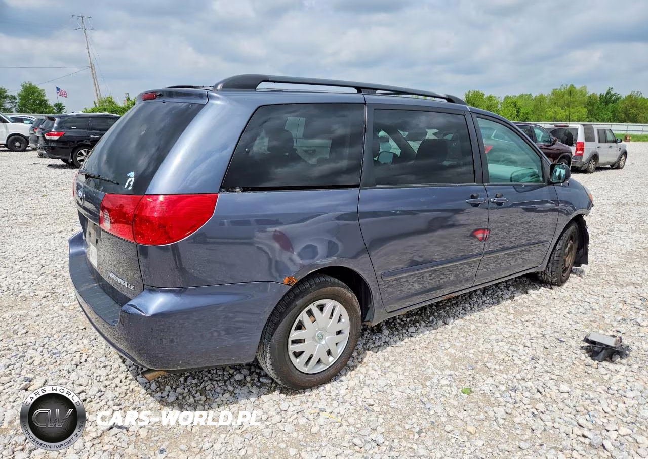 2007 Toyota Sienna Le 7-Passenger VIN:5TDZK23C67S057278 - 3