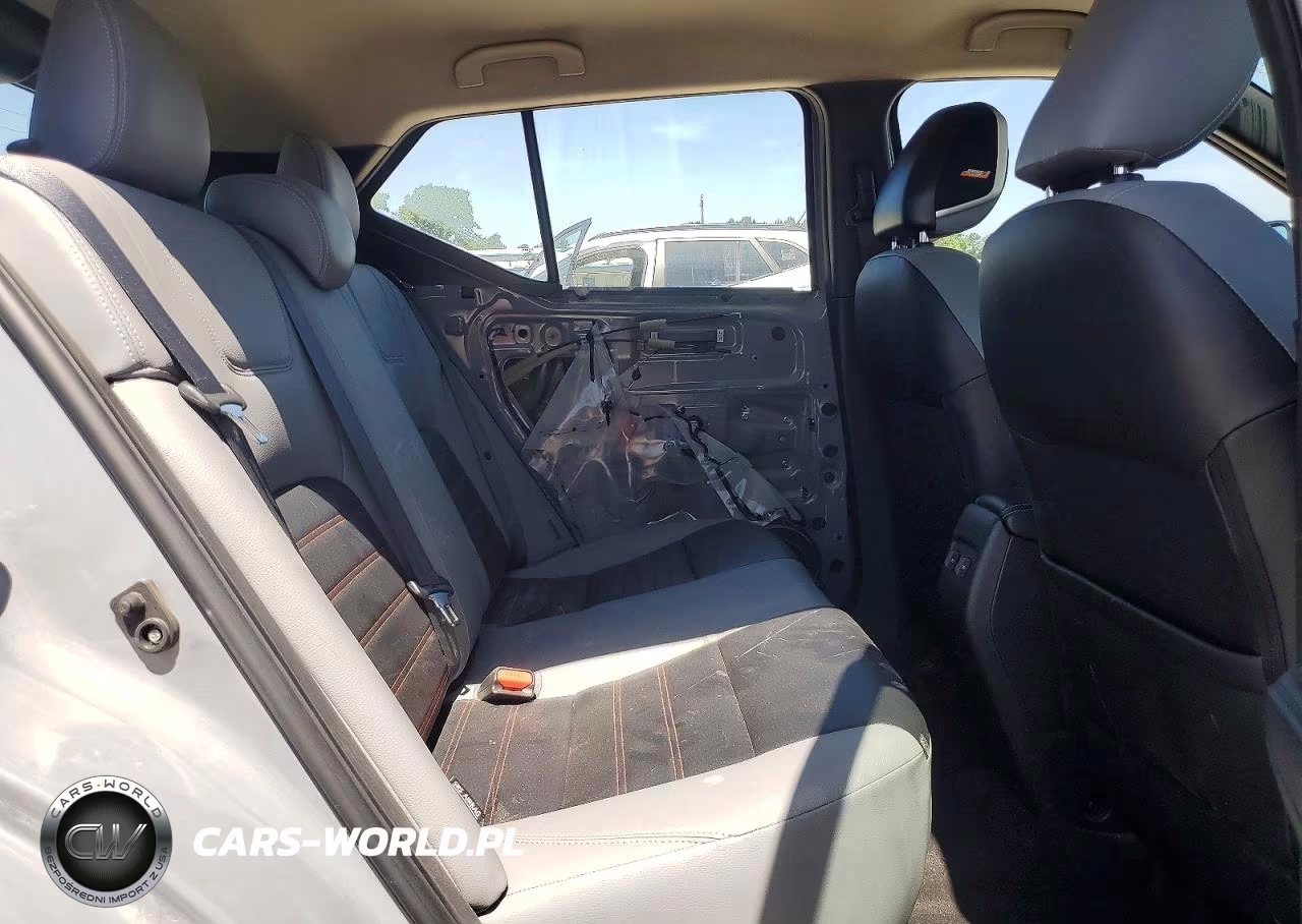 2024 Nissan Kicks Sr VIN:3N1CP5DV1RL477647 - 11
