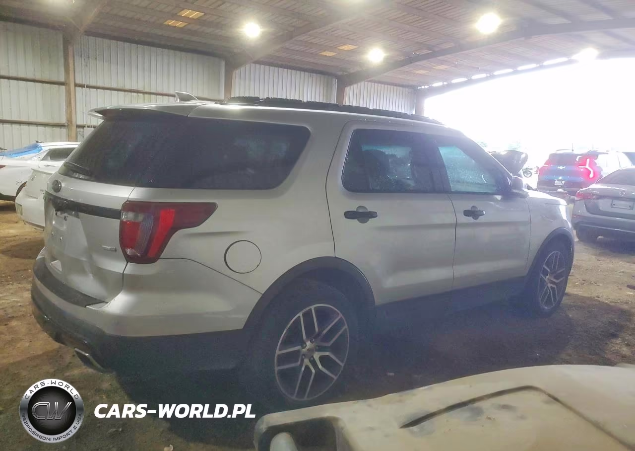 2016 Ford Explorer Sport VIN:1FM5K8GT7GGB94134 - 3