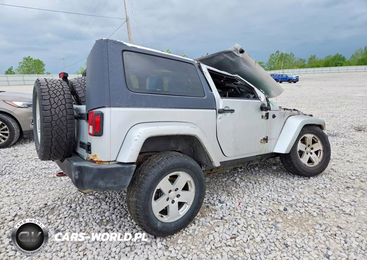 2007 Jeep Wrangler Sahara VIN:1J4FA54117L219995 - 3