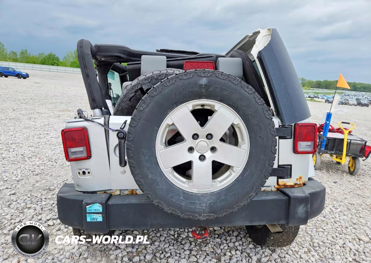 2007 Jeep Wrangler Sahara VIN:1J4FA54117L219995 - 6