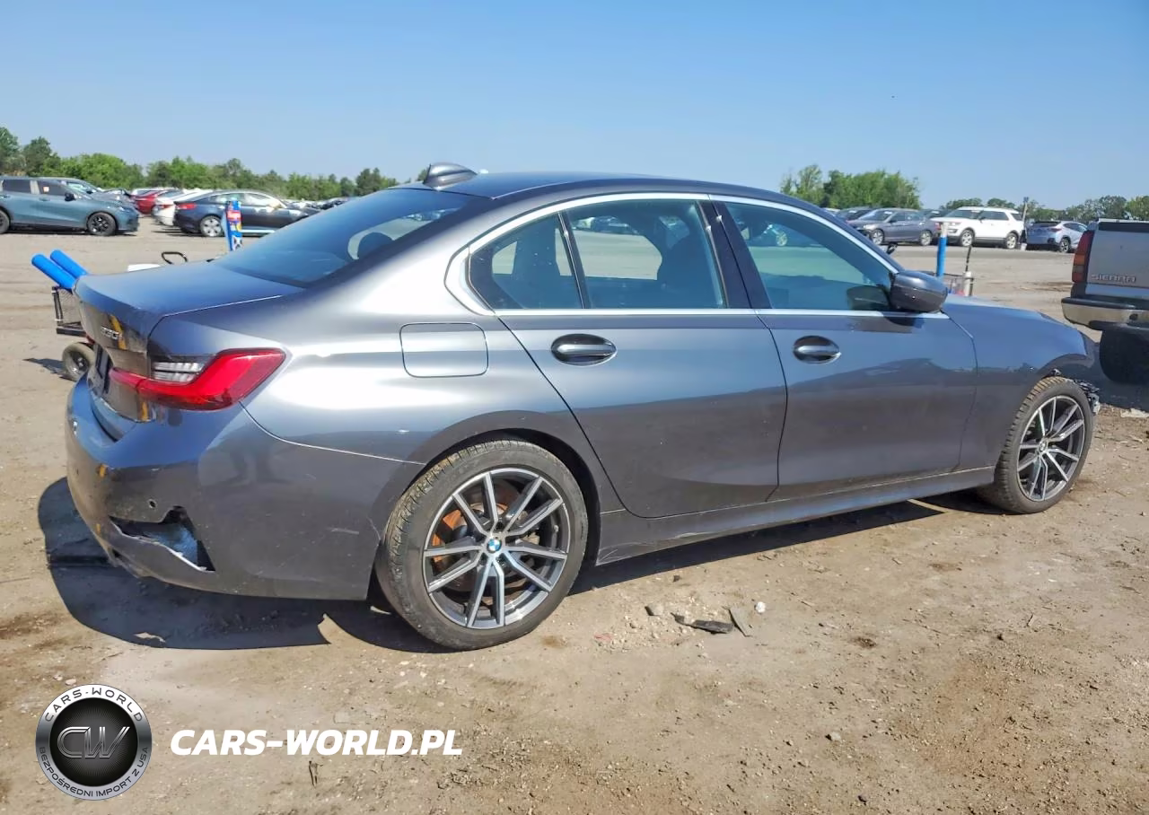 2020 BMW 330Xi VIN:3MW5R7J0XL8B12685 - 3