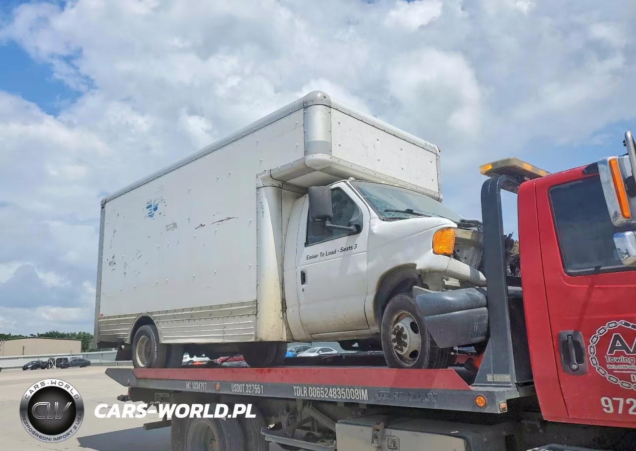 2007 Ford Econoline E450 Super Duty Cutaway Van VIN:1FDXE45S17DA23898 - 13