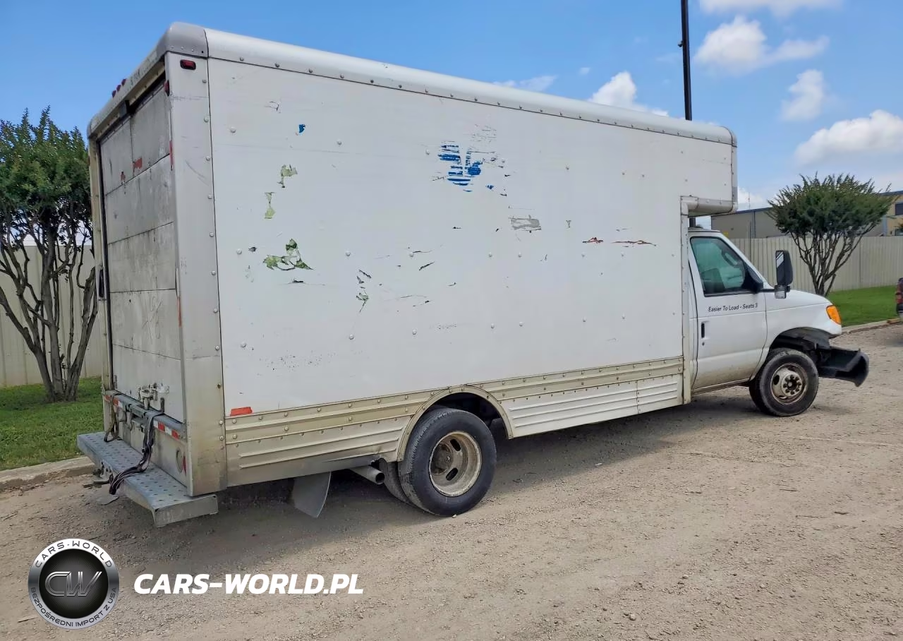 2007 Ford Econoline E450 Super Duty Cutaway Van VIN:1FDXE45S17DA23898 - 3