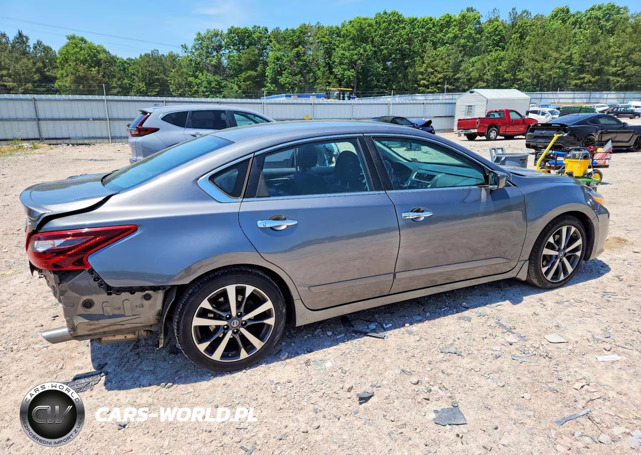 2017 Nissan Altima 2.5 Sr VIN:1N4AL3AP4HC114124 - 3