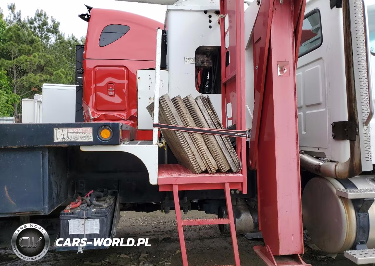 2007 Sterling L7500 Crane Truck VIN:2FZHATDC67AY20302 - 6