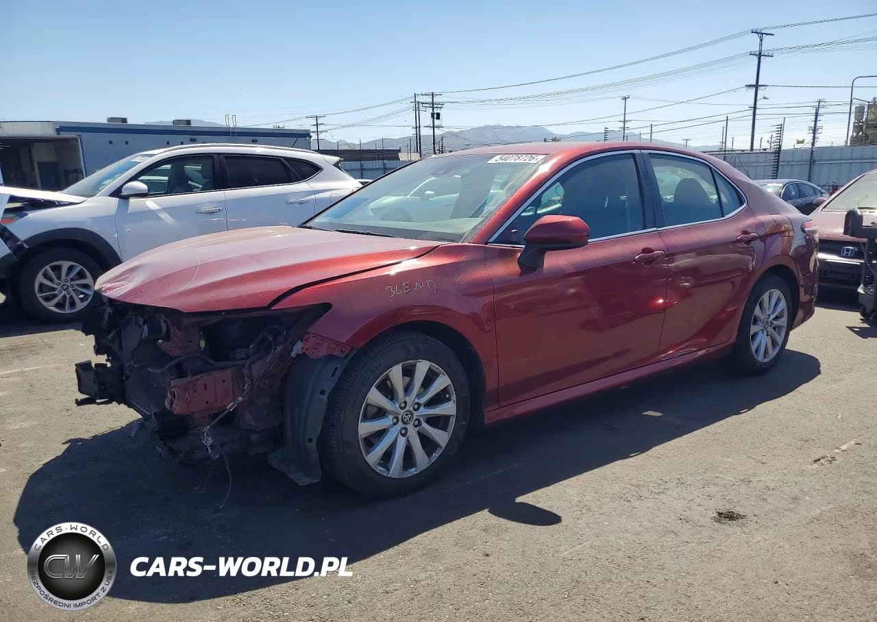 2019 Toyota Camry Le – zdjęcie 1 z 13