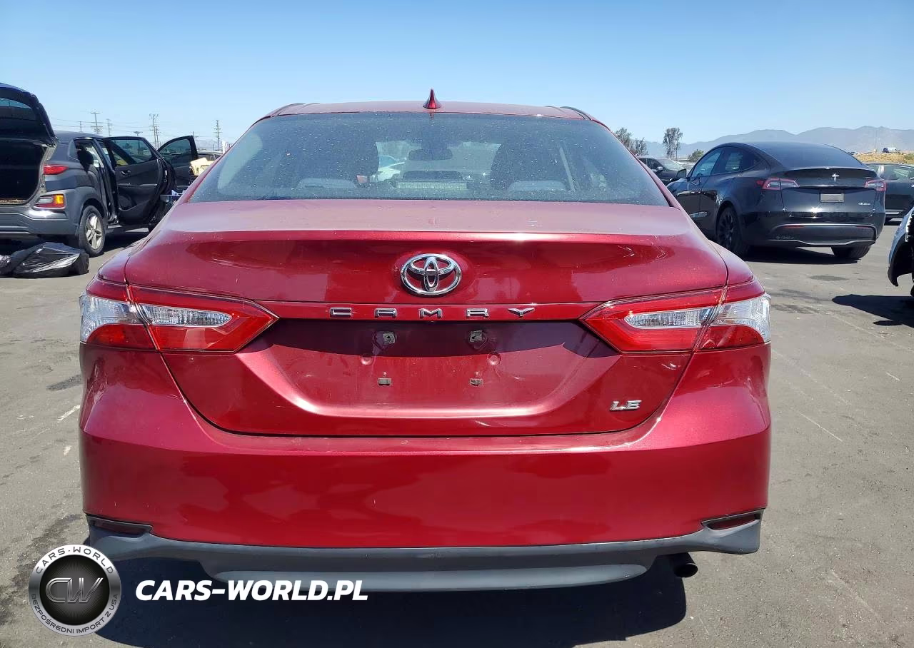 2019 Toyota Camry Le VIN:4T1B11HK9KU290165 - 6