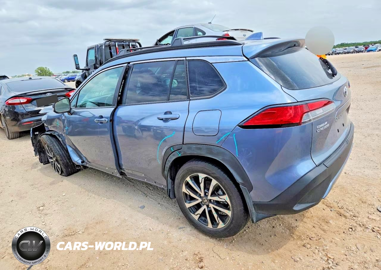 2024 Toyota Corolla Cross Xle VIN:7MUDAAAG4RV089622 - 2