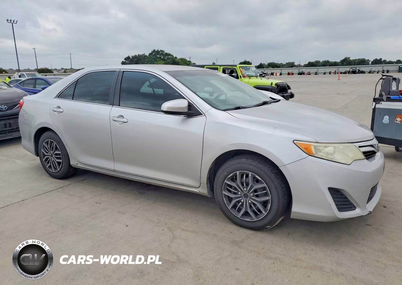 2012 Toyota Camry Le VIN:4T1BF1FK2CU081565 - 4