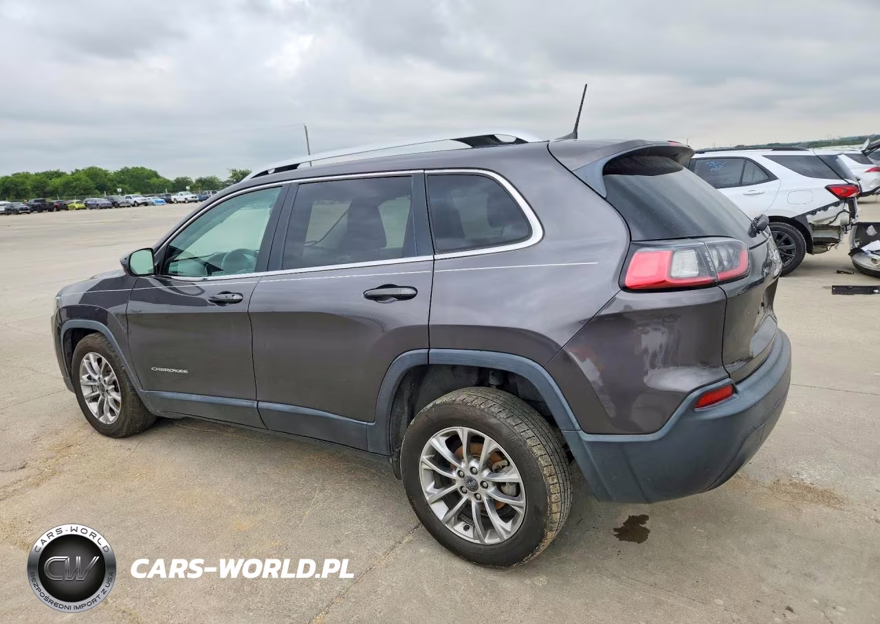 2019 Jeep Cherokee Latitude Plus VIN:1C4PJLLB9KD196980 - 2