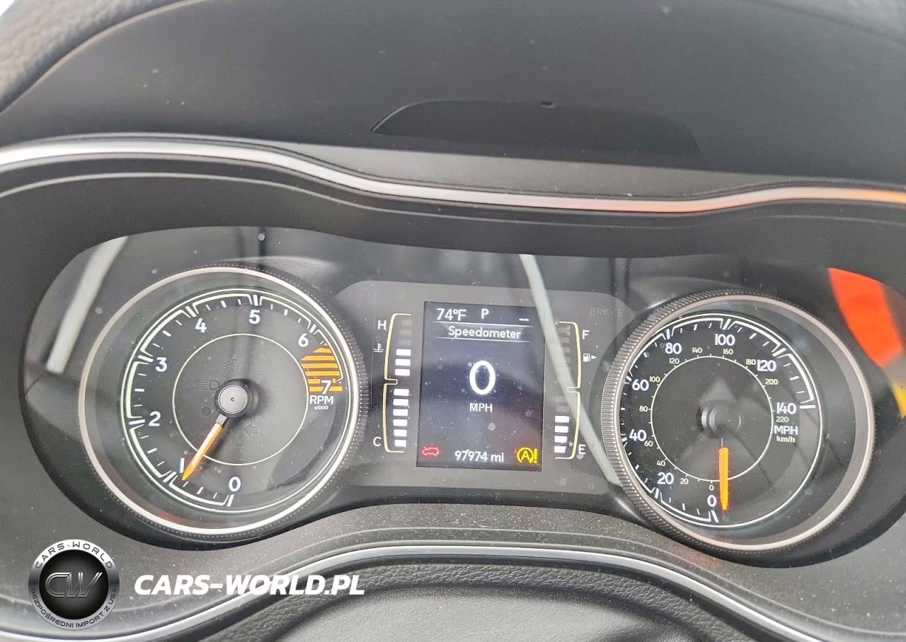 2019 Jeep Cherokee Latitude Plus VIN:1C4PJLLB9KD196980 - 9