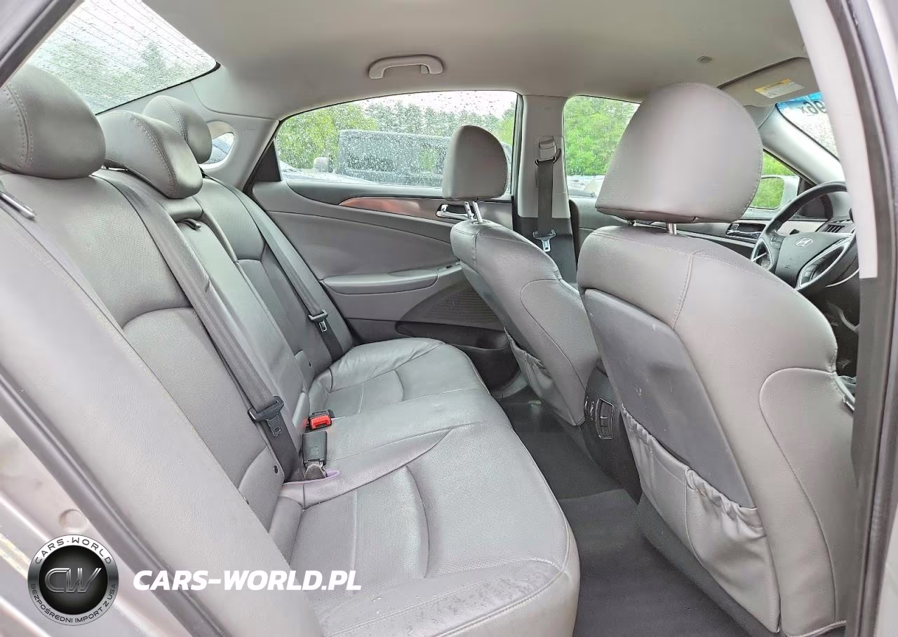 2012 Hyundai Sonata Hybrid VIN:KMHEC4A40CA040689 - 10