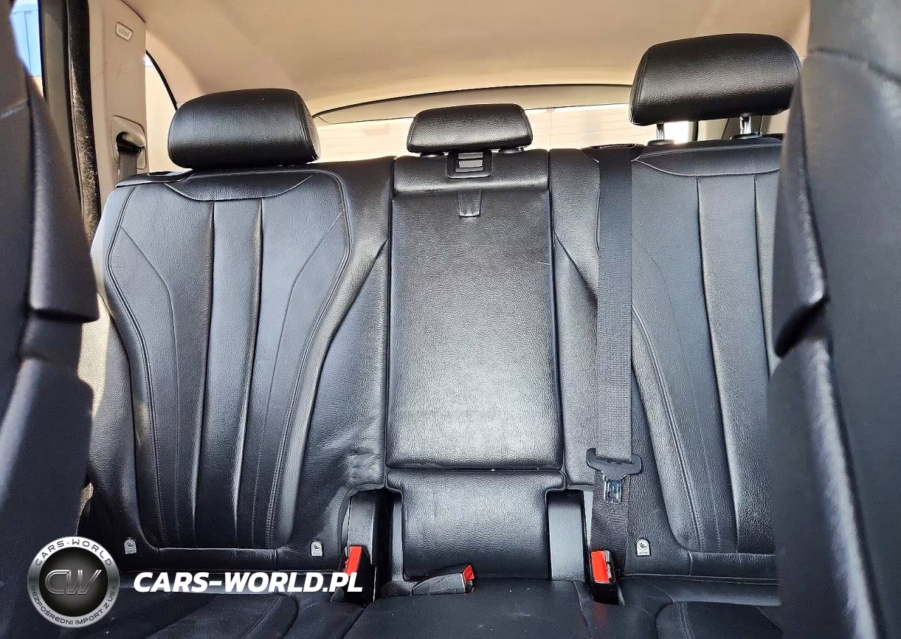 2015 BMW X5 xDrive50I VIN:5UXKR6C51F0J77611 - 10