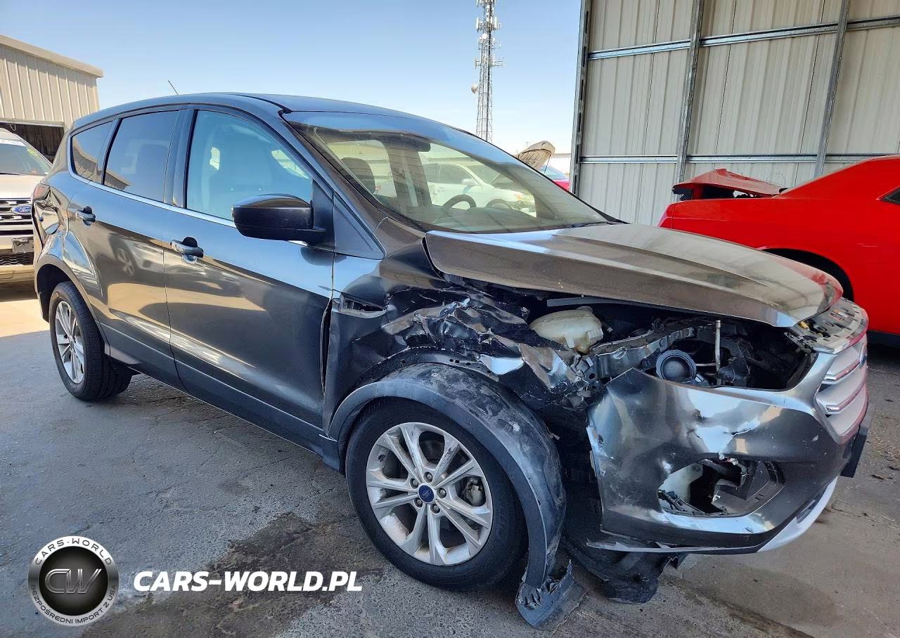 2017 Ford Escape Se VIN:1FMCU0GD2HUA54636 - 4