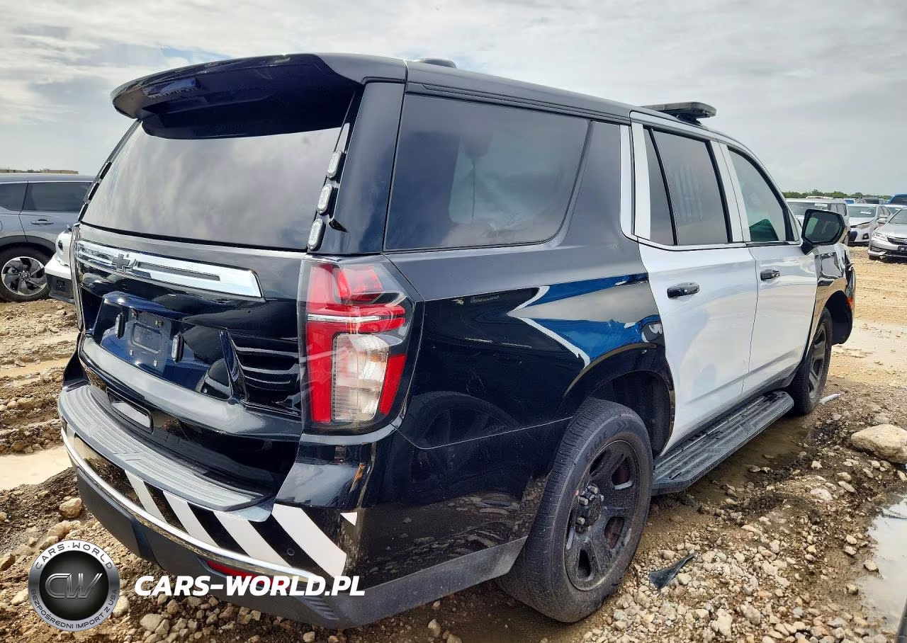 2022 Chevrolet Tahoe C1500 VIN:1GNSCLED9NR297034 - 3