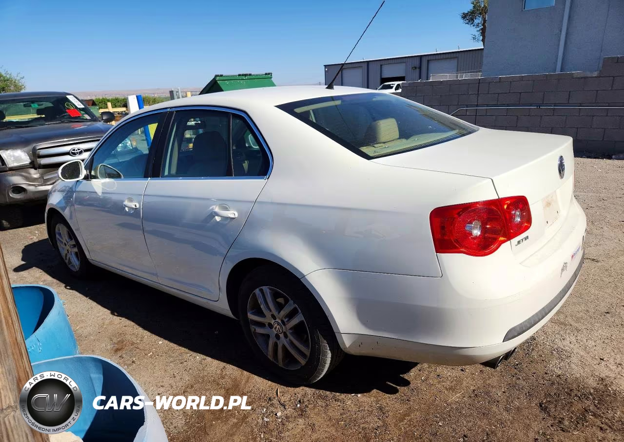 2007 Volkswagen Jetta Wolfsburg VIN:3VWEF81KX7M196097 - 2