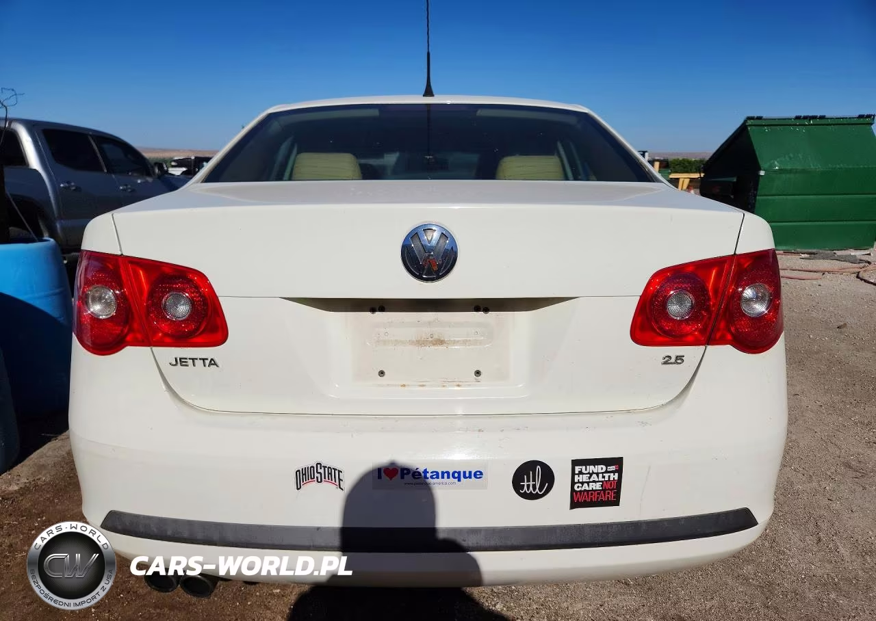 2007 Volkswagen Jetta Wolfsburg VIN:3VWEF81KX7M196097 - 6
